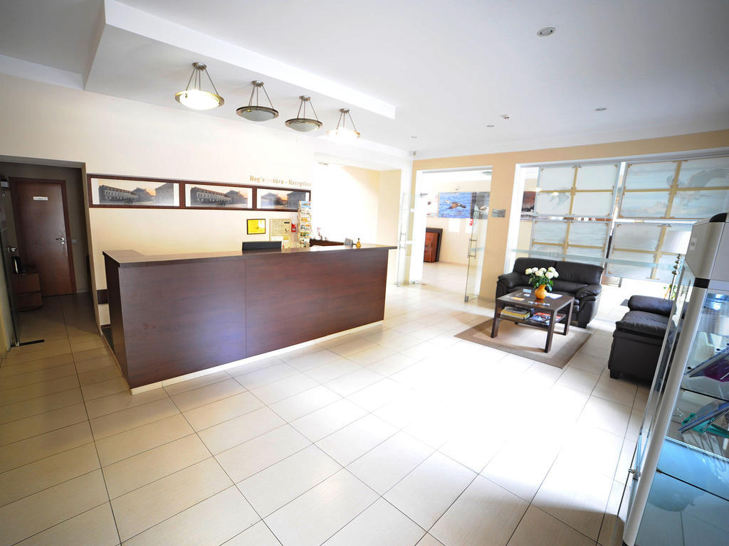Deims Hotel Šilutė Buitenkant foto